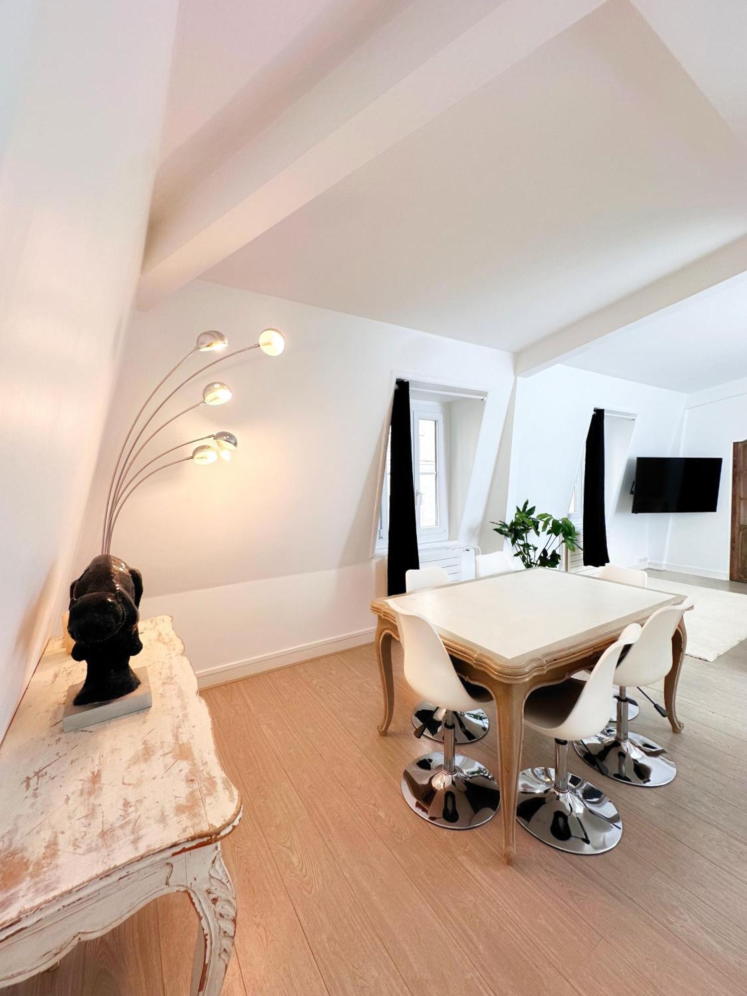 Appartement Quai De Seine Tour Eiffel Trocadero à Paris Extérieur photo